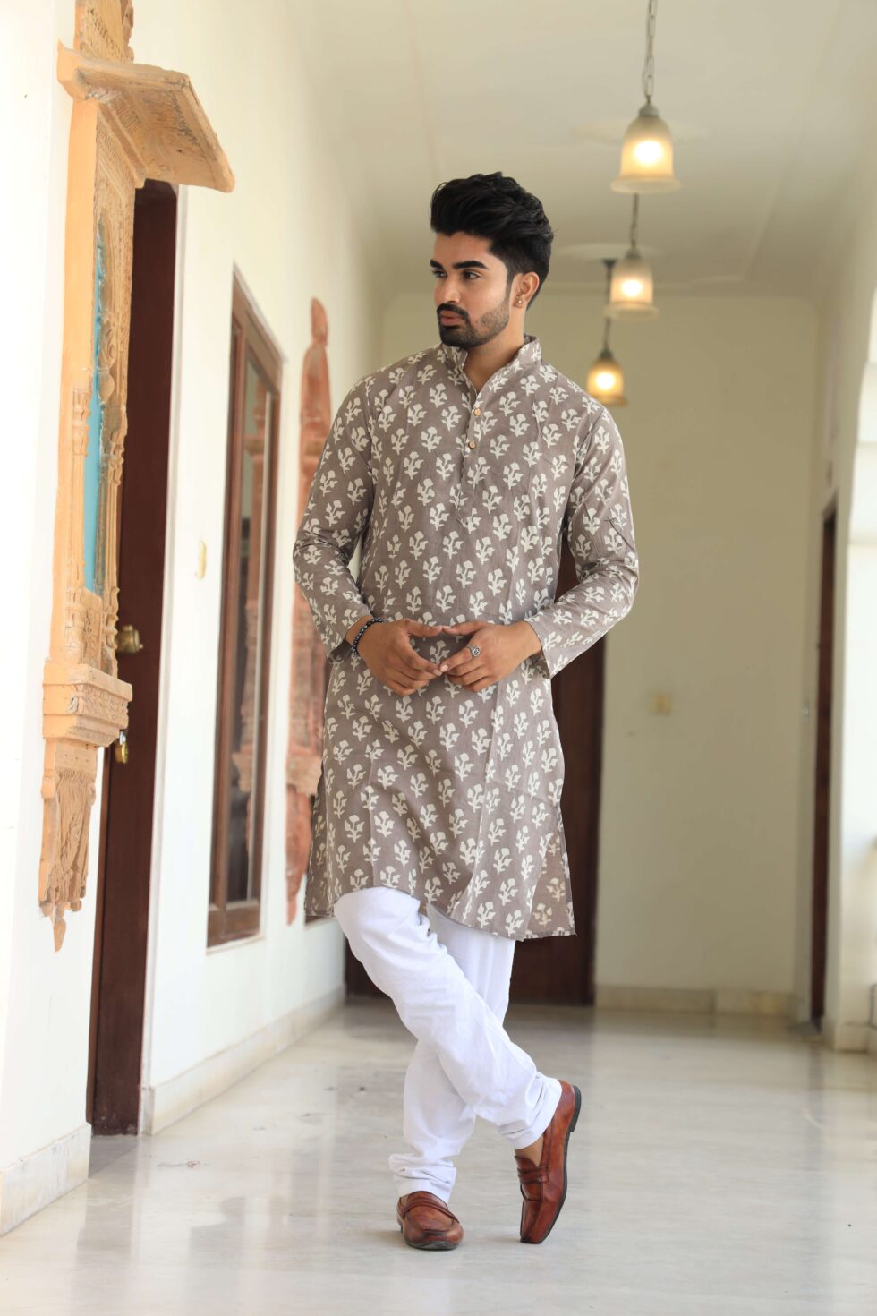Men's maroon kurta set with white pajama